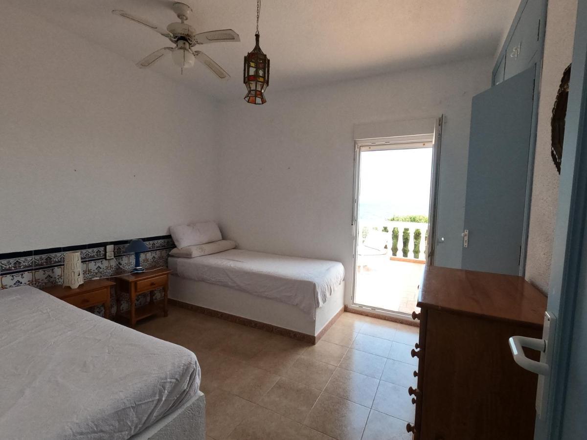 Oasis En La Playa: Piscina Y Relax Villa กูลเญรา ภายนอก รูปภาพ